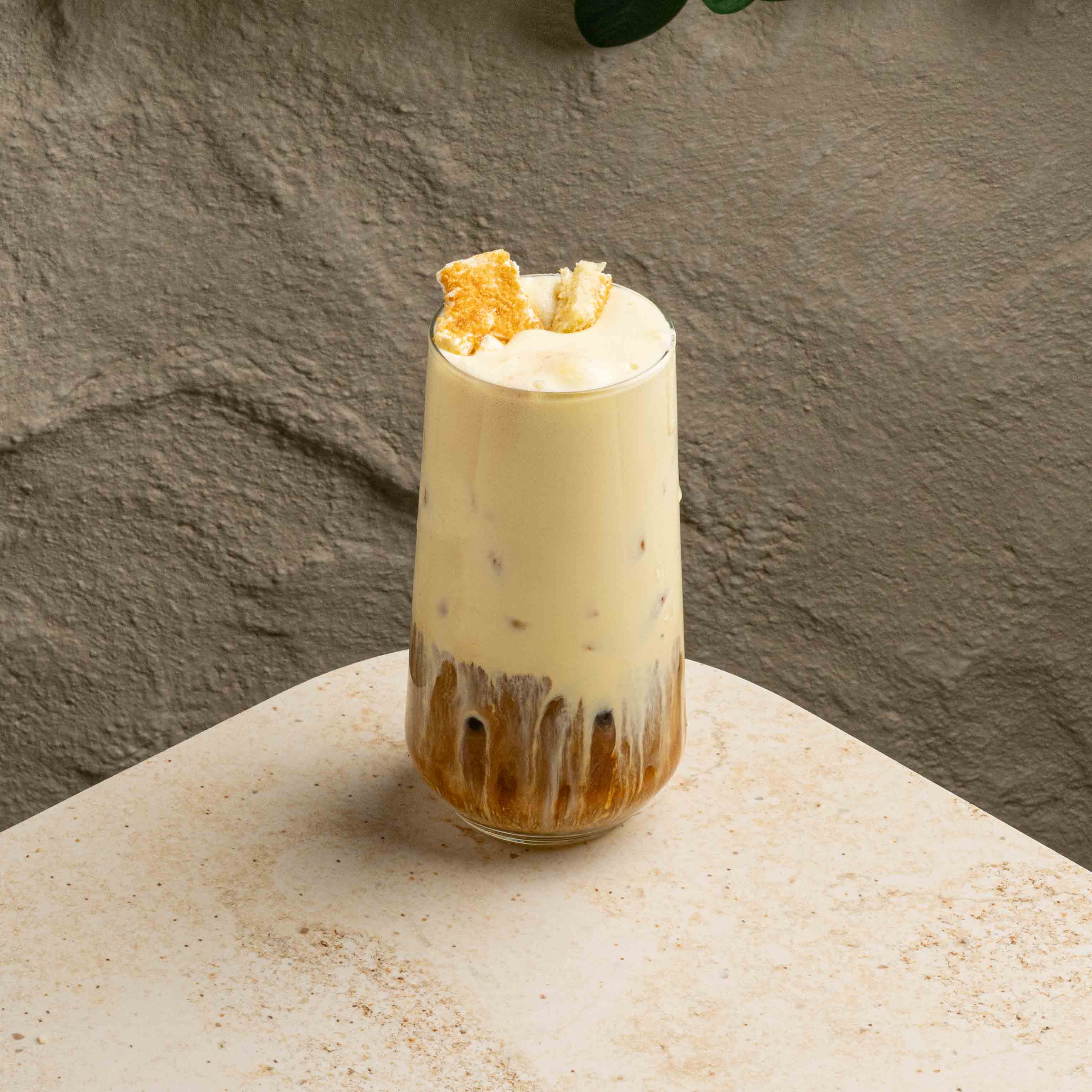 آيس زعفران لاتيه