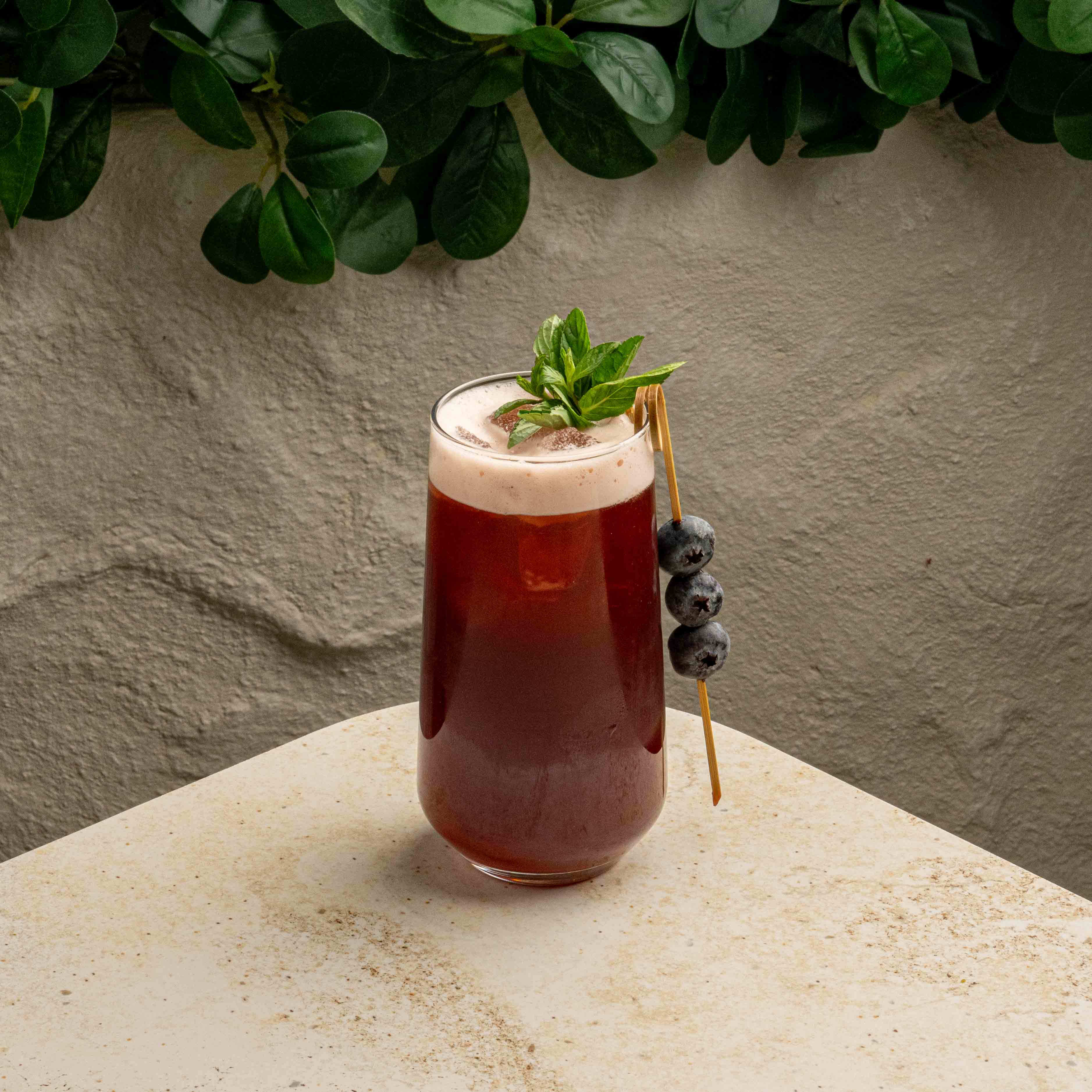 آيس تي توت أسود