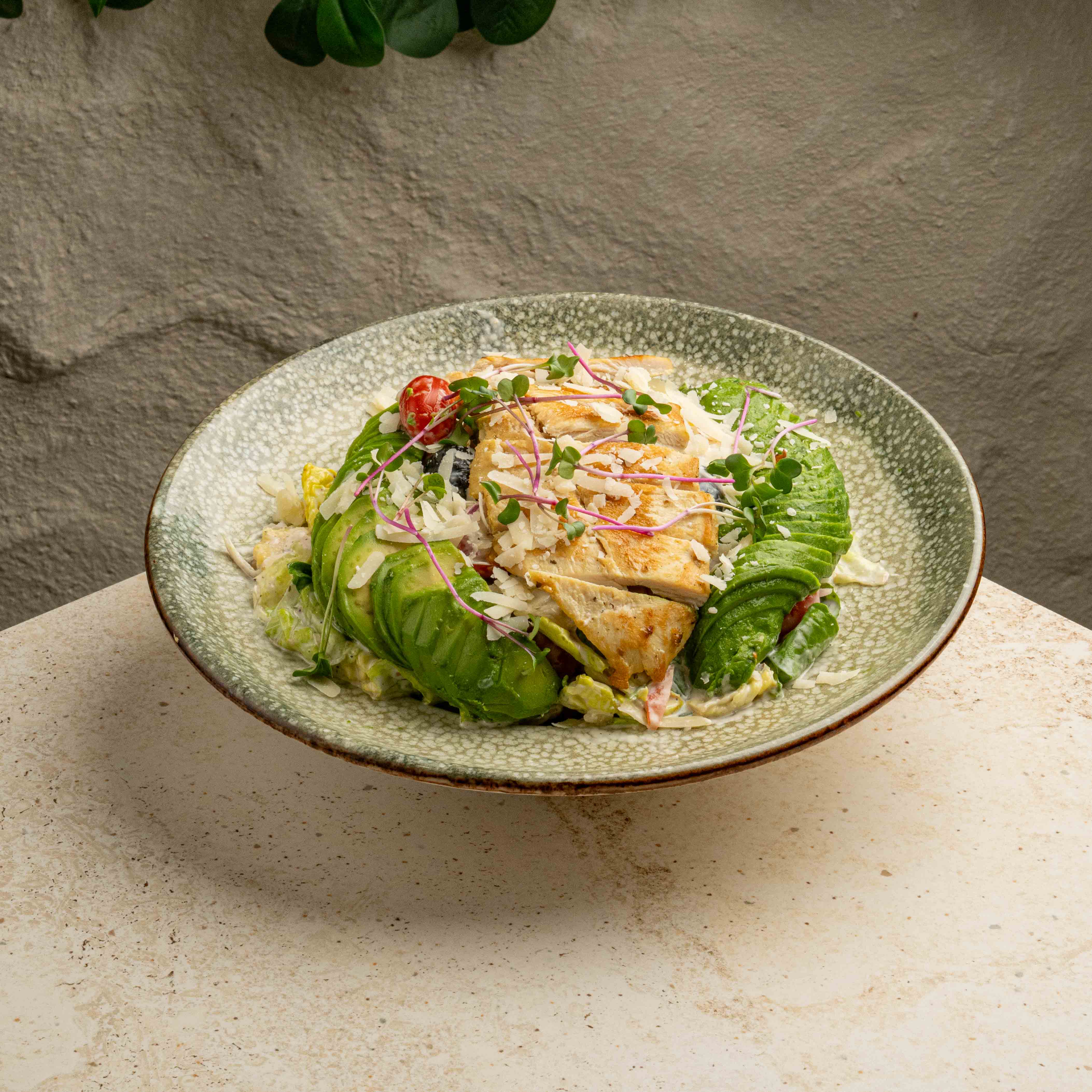 سلطة أفوكادو فيردي